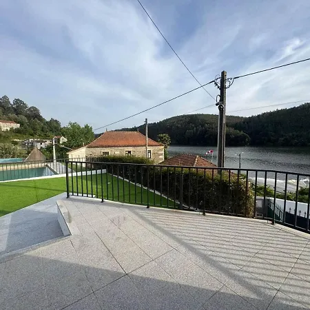 6 / Piscine 20mn Porto *